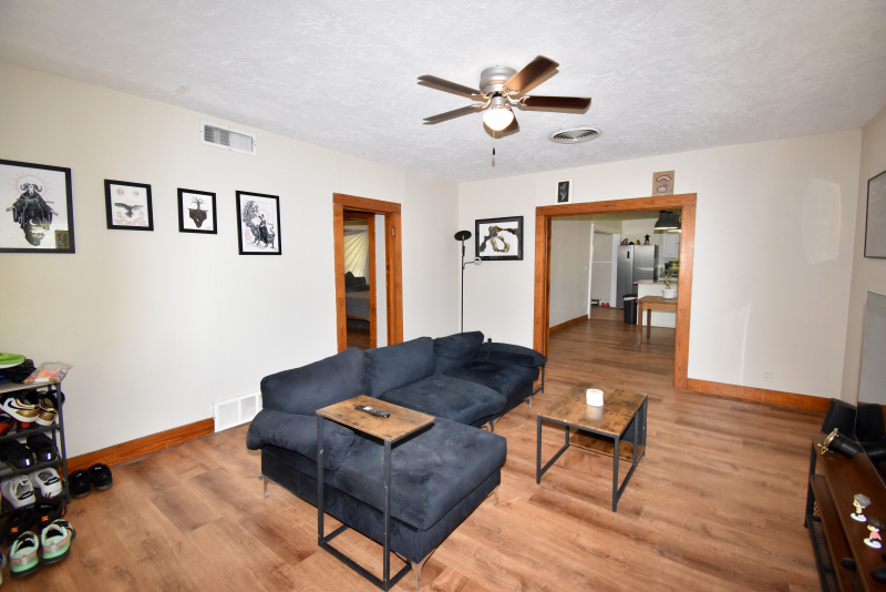 1204 Peach