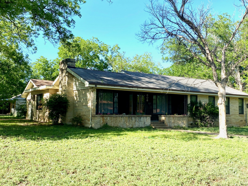 608 Grand