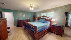 1115 W. 12th St. (10)
