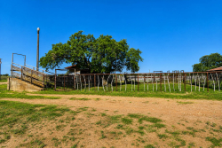 8228 US Hwy 377 (19)
