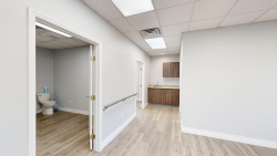 814 W. Broadway (16)