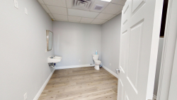 814 W. Broadway (17)