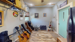 1115 W. 12th St. (19)