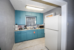 204 W. Victoria (7)