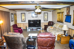 206 W. LiveOak (9)