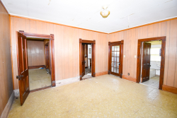 200 E. 7th St. (4)