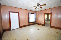 200 E. 7th St. (5)
