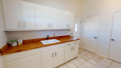 1124 West 6th St. (25)