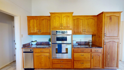 1124 West 6th St. (8)