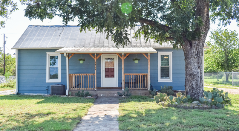 1807 S. Bradley