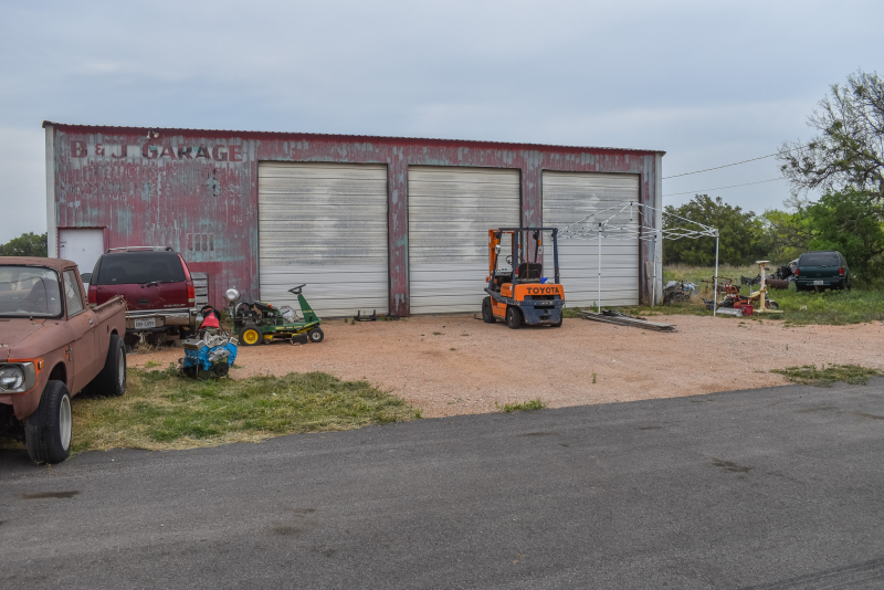 2042 N US Hwy. 87